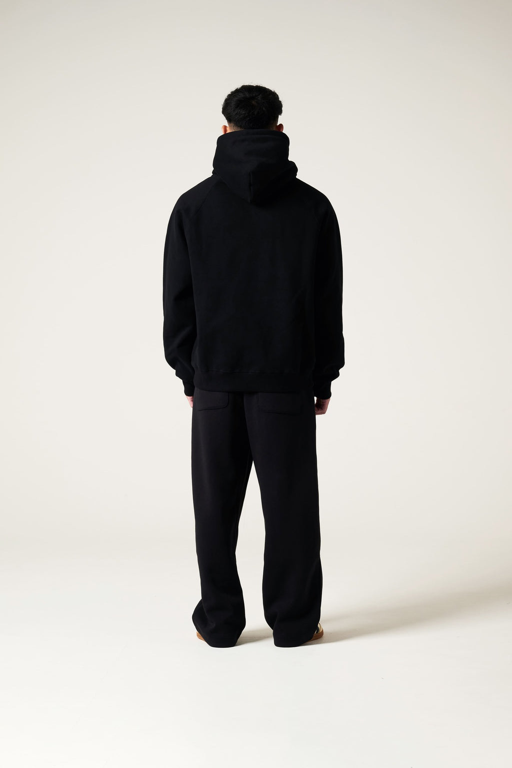 HOODIE - L♡VE BLACK