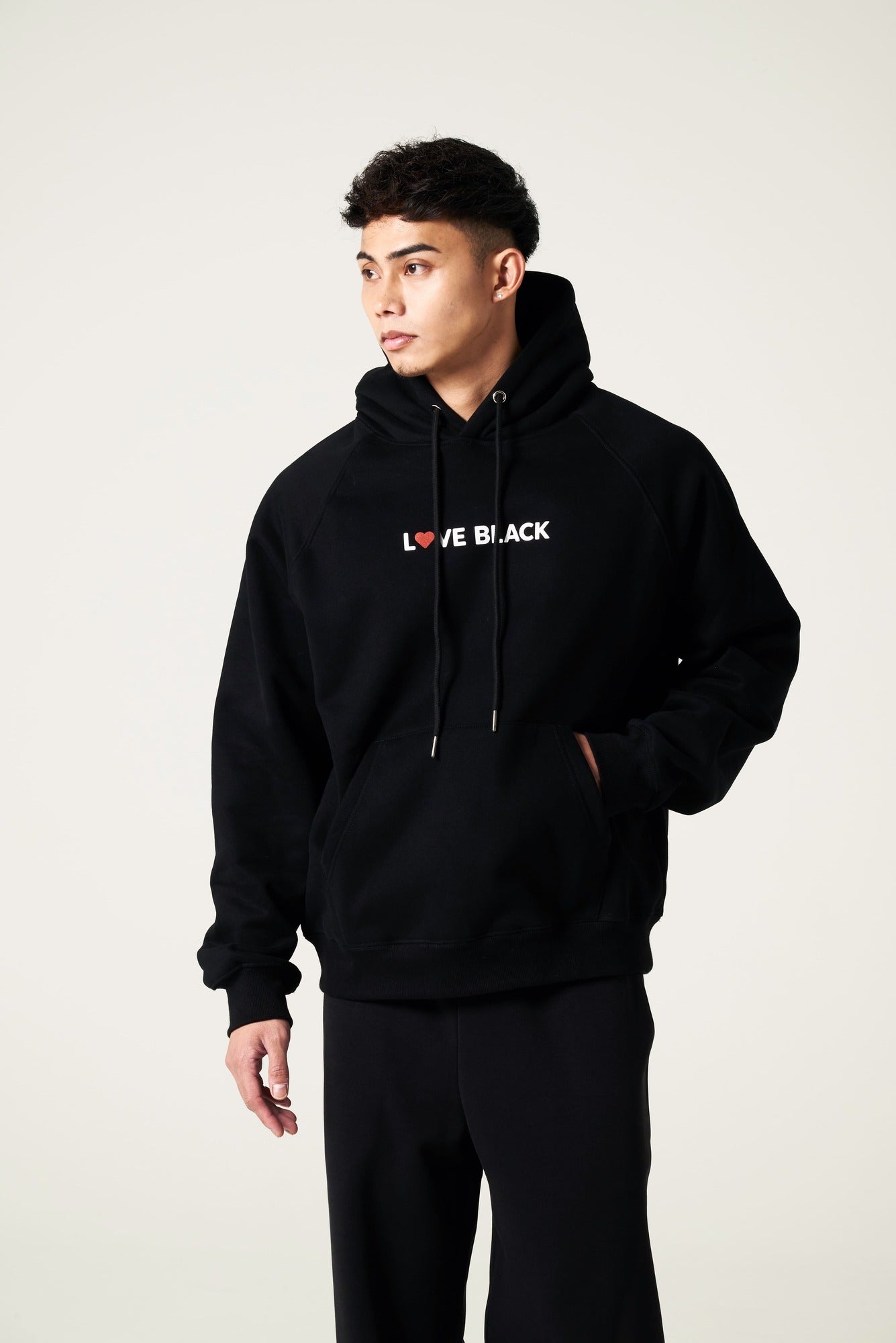 HOODIE - L♡VE BLACK