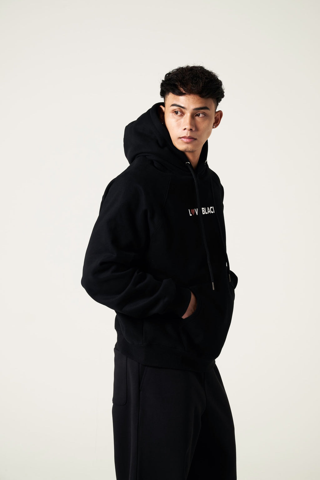 HOODIE - L♡VE BLACK