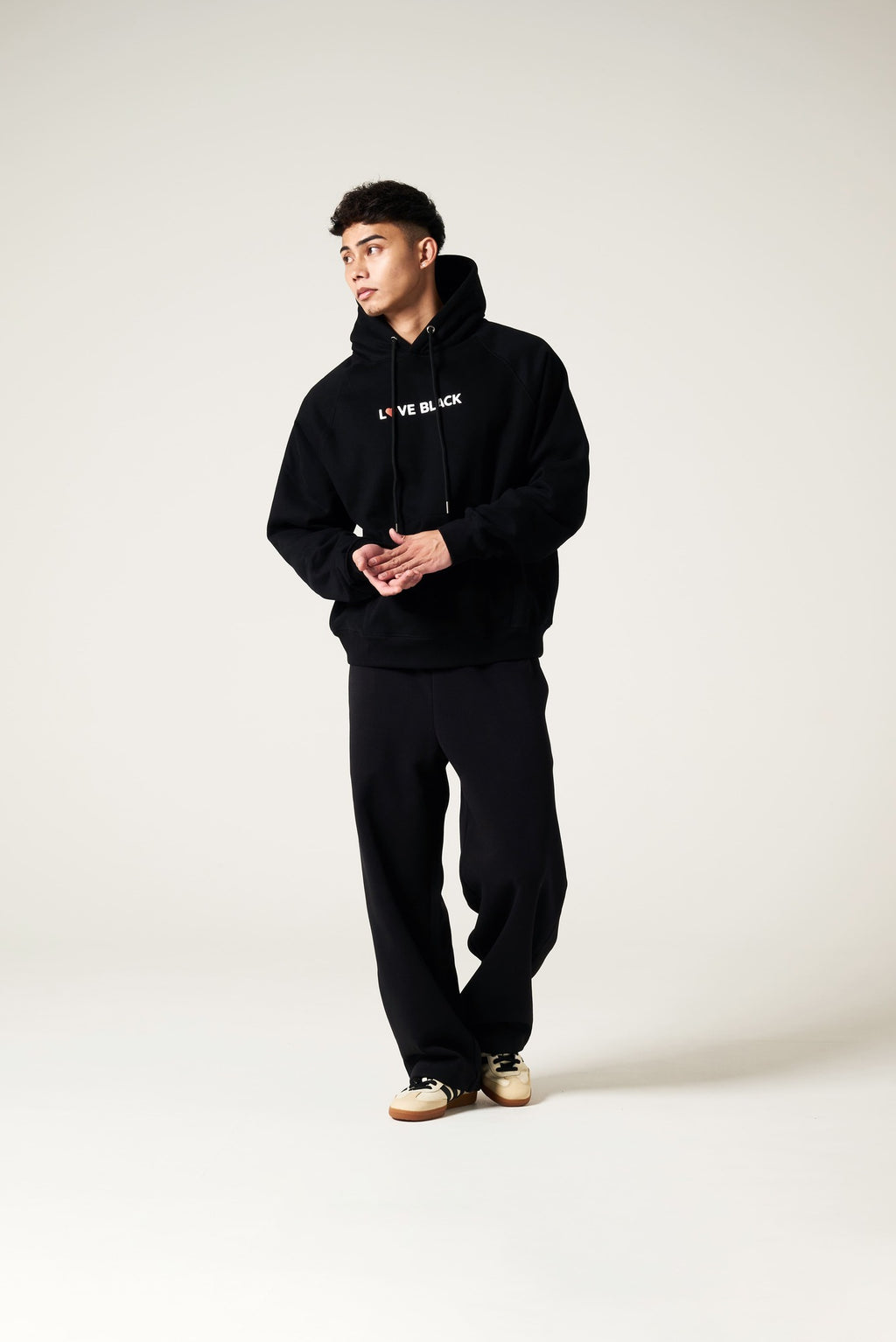 HOODIE - L♡VE BLACK