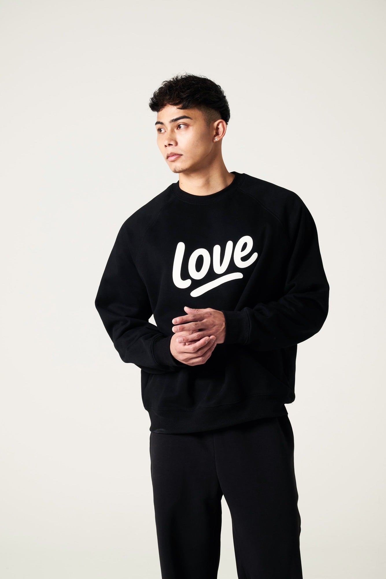 Crewneck – LOVE BLACK